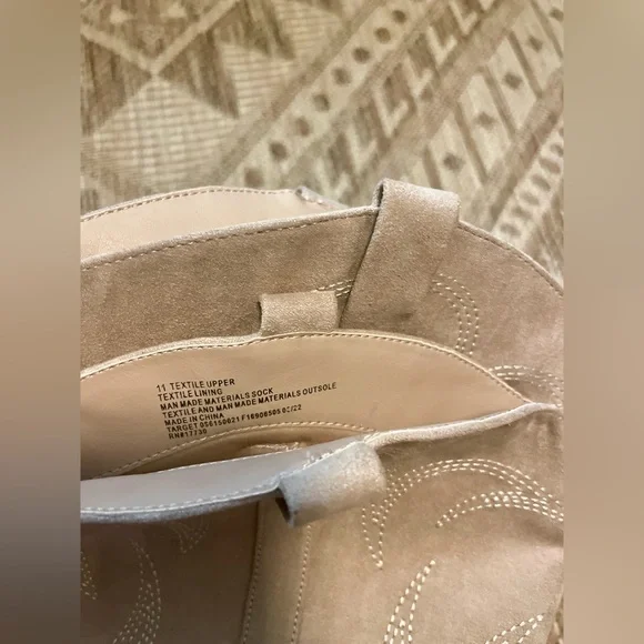 Like New | Target Universal Thread Faux Suede Cowgirl Boots | Western | 11 - Picture 10 of 16